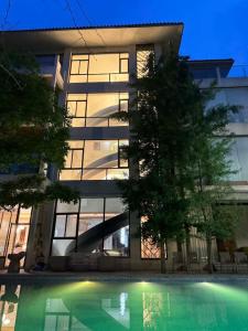 Piscina di Chengdu Flowing Strings peninsula boutique hotel-Near the Sichuan Cuisine Museum o nelle vicinanze