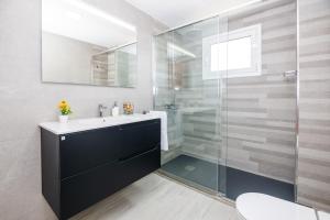 Łazienka w obiekcie Casa Esther Corralejo