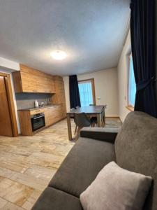 Kuchyňa alebo kuchynka v ubytovaní Residence Raethia tra Bormio e Livigno