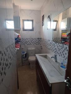 Fotografie z fotogalerie ubytování Appartement avec piscine proche plage oued cherrat v destinaci Sidi el Haj Bou Derbala