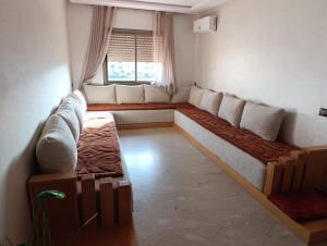 Fotografie z fotogalerie ubytování Appartement avec piscine proche plage oued cherrat v destinaci Sidi el Haj Bou Derbala