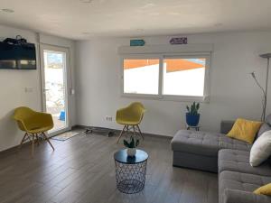 Posezení v ubytování West Country House