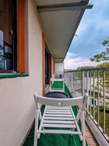 Μπαλκόνι ή βεράντα στο Budget apart with balcony