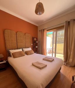 Gallery image of Cosy room with bathroom and private access in Sesimbra