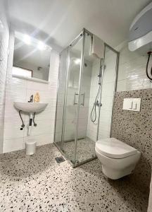 Ένα μπάνιο στο Apartmani Bojčić