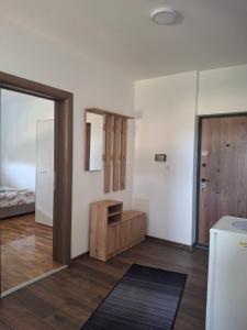 Postel nebo postele na pokoji v ubytování Zmaj LUX 2