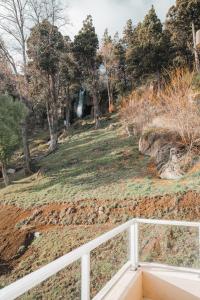 Ảnh trong thư viện ảnh của Depto Nómades, con vista directa a la cascada - Ayres del Bosque Alojamientos ở San Martín de los Andes