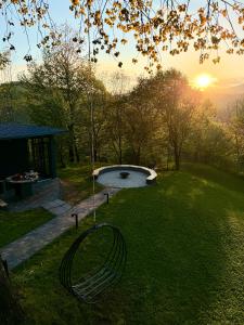 Zahrada ubytování AHA Cabin