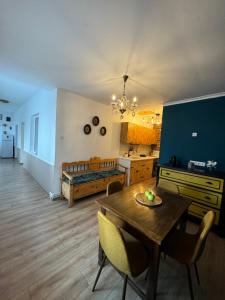 Ένα ή περισσότερα κρεβάτια σε δωμάτιο στο Casa lui Saul