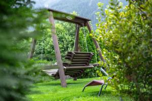 Vonkajšia záhrada v ubytovaní Ferienhaus Ötztal-Lodge