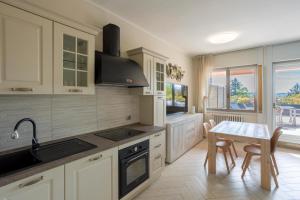 Φωτογραφία από το άλμπουμ του Appartamento - Jacuzzi e Vistalago σε Lesa
