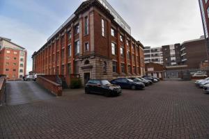 Το κτήριο όπου στεγάζεται  το διαμέρισμα