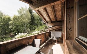 Balkón nebo terasa v ubytování Das Kaltenbach - ApartHotel