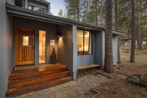 Budova, kde se prázdninový dům nachází + 45 fotografií