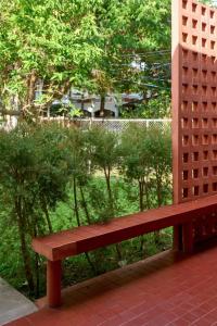 En hage utenfor Ray's Home,3BR with front yard,walkable to Nimman