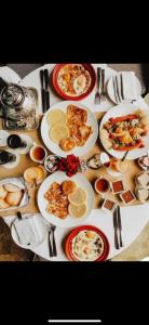 Makanan di atau berdekatan apartmen