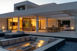 Posezení v ubytování Seanatra Luxury Villas