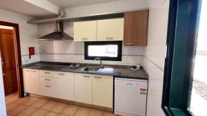 Køkken eller tekøkken på Anahi Homes Corralejo- Bicacarera 3