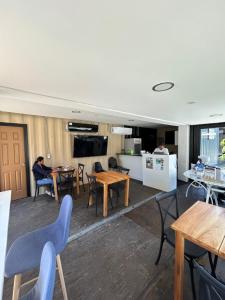 Sjónvarps- og/eða afþreyingartæki á Nomada Republic Hotel Panama City