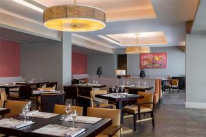 Restaurace v ubytování Radisson Blu Hotel, Conakry