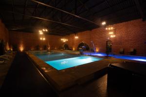 Bazén v ubytování Quindeloma Art Hotel & Gallery nebo v jeho okolí