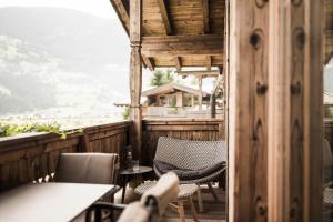 Balkón nebo terasa v ubytování Das Kaltenbach - ApartHotel