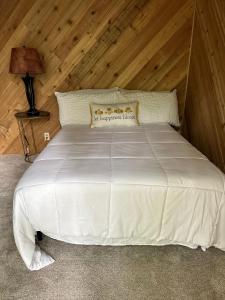 Postel nebo postele na pokoji v ubytování Sunflower Valley