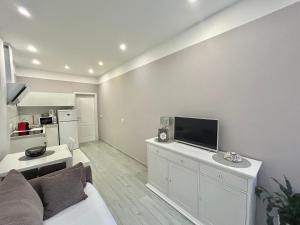 Kuchyňa alebo kuchynka v ubytovaní Apartments Talija Podgora