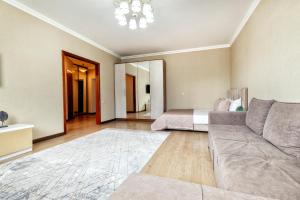 Gallery image of 1-комнатная квартира Иманбаевой 2, ЖК Байконыс in Astana +13 photos