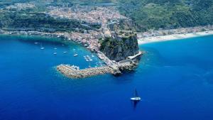 an aerial view of a small island in the water at Il Bocciolo - Locazione turistica in Scilla