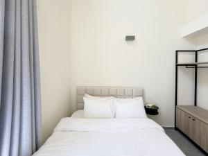 Postel nebo postele na pokoji v ubytování Elva Faqra Duplex 3BR w Balcony