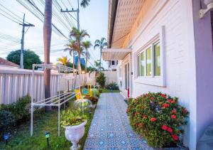 Pool Villa Near Jomtien Beach on Thep Prasit Road室外花園