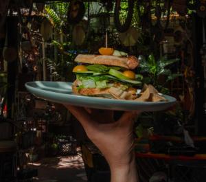 Makanan di atau berdekatan penginapan & sarapan
