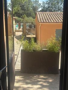 Fotografia z galérie ubytovania Gite cosy entre Gordes et Isle sur la Sorgue v destinácii Lagnes