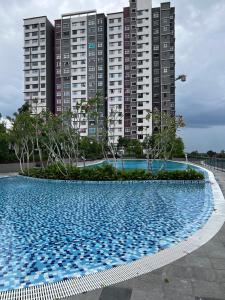 Πισίνα στο ή κοντά στο AJ Staycation in Kota Warisan, Sepang