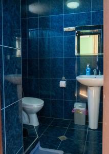 Koupelna v ubytování Sighnaghi Hotel Fence Door&Сигнахи Отель Ворота Крепости&სიღნაღი სასტუმრო გალავნის კარი