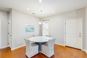 Gallery image of Simply Lakeshore in Kingsland