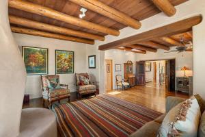 Et opholdsområde på Copper Canyon Roads Estate - 30-night minimum