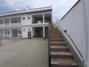 Budova, kde se prázdninový dům nachází