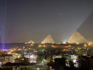 Vista generica su Il Cairo o vista sulla città dall'interno dell'hotel