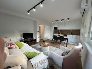 Χώρος καθιστικού στο Luxe Urban Apartments Ilidza