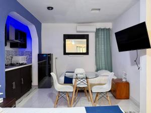 Η κουζίνα ή μικρή κουζίνα στο Loft para 3 personas con alberca en Campestre +8 φωτογραφίες