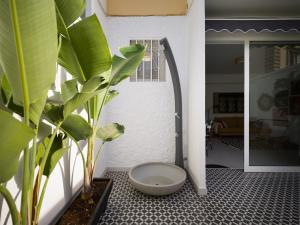 Galería fotográfica de Townhouse in Las Palmas near Playa Alcaravaneras en Las Palmas de Gran Canaria 38 fotos más