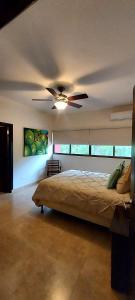 Postel nebo postele na pokoji v ubytování Private House in Playa Coronado + 15 fotografií