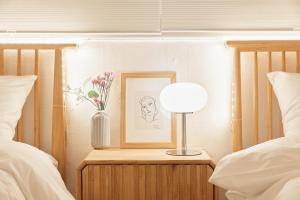 Postel nebo postele na pokoji v ubytování Nldam stay Seoul stn 8min Hongdae 1stop Dongdaemun Myeongdong Gangnam홍대입구1정거장 동대문,명동,강남 인접