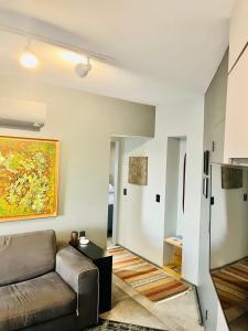Ruang duduk di Flat Ibirapuera
