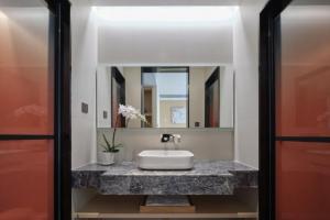 Yinxitang Aesthetic Life Courtyard Hotel Kuanzhai Alley People's Park Subway Station Branch衛浴