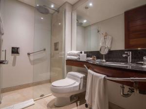 Vannituba majutusasutuses Hotel Boutique Bovedas de Santa Clara By Accor