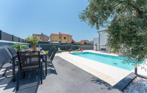 Bassein majutusasutuses Amazing Home In Biograd või selle lähedal