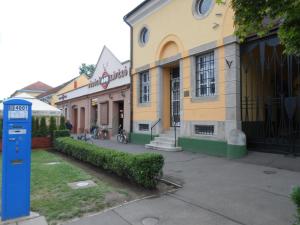 Budova, v ktorej sa apartmán nachádza